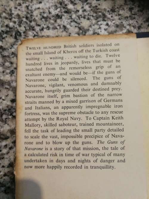 THE GUNS OF NAVARONE ALISTAIR MacLEAN ( First Edition )