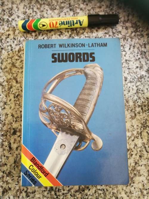 SWORDS Including other edged weapons ROBERT WILKINSON LATHAM ( 1 chapter Bayonets