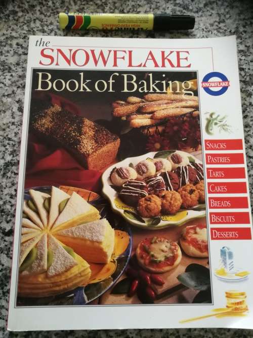 THE SNOWFLAKE BOOK OF BAKING  ( Snowflake Flour Cakes Breads cooking)