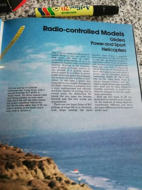 ENCYCLOPEDIA OF MODEL AIRCRAFT ,  VIC SMEED ( aeroplanes helicopters aviation flying flight models )