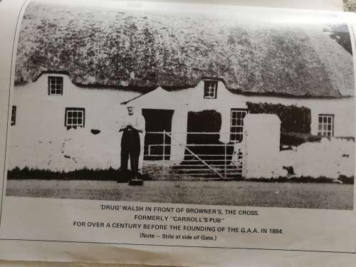 THE MOONCOIN STORY MOIN CUINN  ( Hurling  G A A Drug Walsh Bob O` Keeffe Kilkenny )