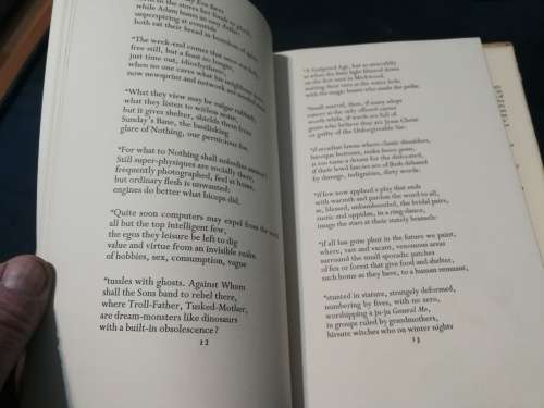 CITY WITHOUT WALLS and other poems by W H AUDEN