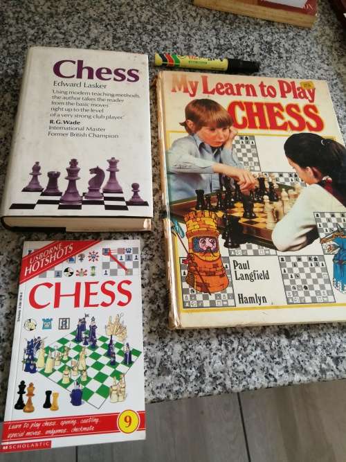 4 Books on CHESS  EDWARD LASKER PAUL LANGFIELD and USBORNE HOTSHOTS CHESS