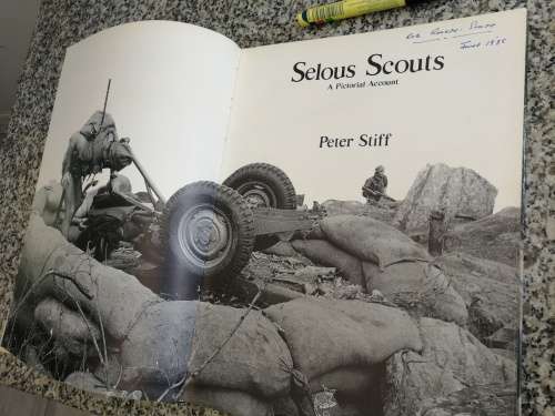 Rhodesia - SELOUS SCOUTS RHODESIAN WAR A PICTORIAL ACCOUNT PETER STIFF
