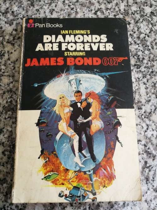 A Bundle of 7 JAMES BOND 007 IAN FLEMING Softcover Books