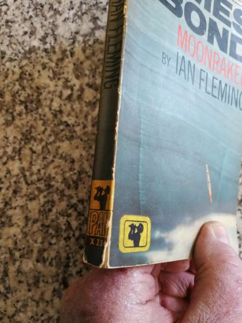 A Bundle of 7 JAMES BOND 007 IAN FLEMING Softcover Books