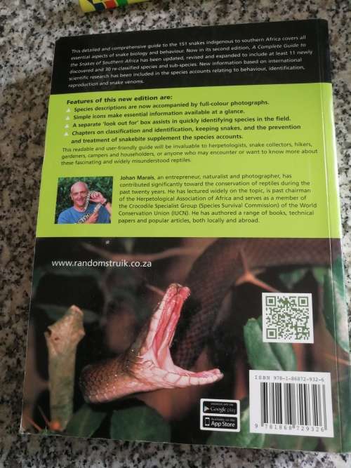 A COMPLETE GUIDE TO THE SNAKES OF SOUTHERN AFRICA JOHAN MARAIS