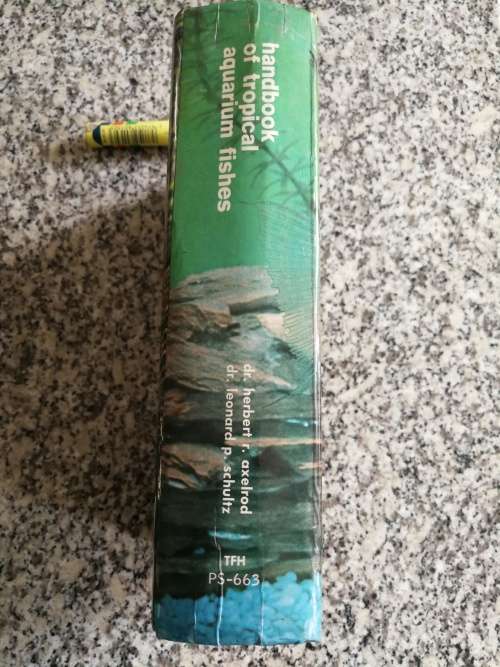 HANDBOOK OF TROPICAL AQUARIUM FISHES Dr HERBERT R AXELROD Dr L P SCHULTZ (  tropical fish )