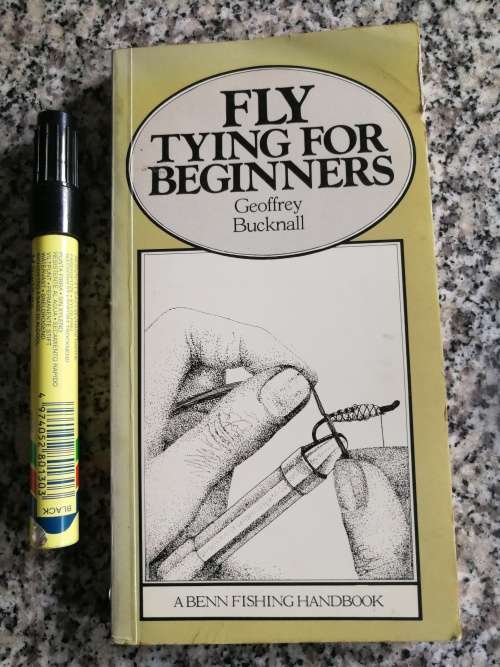 FLY TYING FOR BEGINNERS GEOFFREY BUCKNALL A Benn Fishing Handbook  ( flyfishing  )