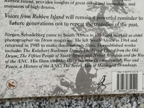 SIGNED BY TOKYO SEXWALE VOICES FROM ROBBEN ISLAND COMPILED by JURGEN SCHADEBERG 1979