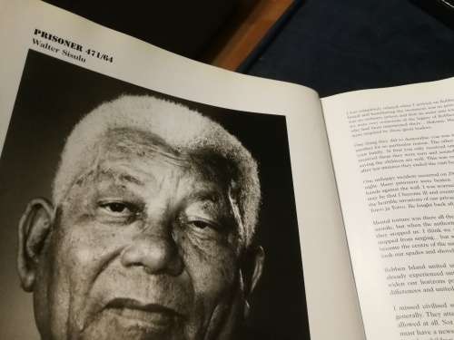 SIGNED BY TOKYO SEXWALE VOICES FROM ROBBEN ISLAND COMPILED by JURGEN SCHADEBERG 1979