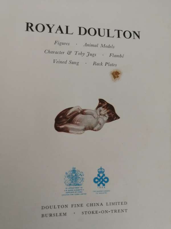 ROYAL DOULTON COLLECTORS BOOK 11 Issued January 1969   ( Pottery  )