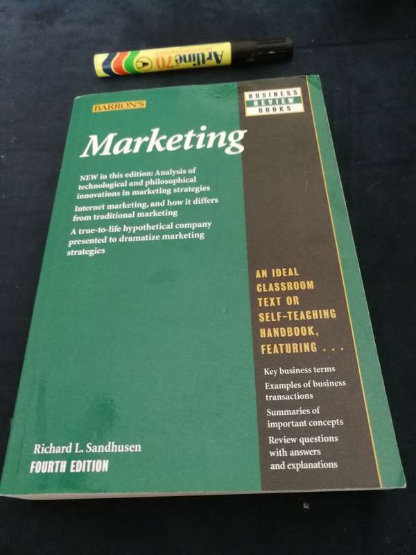 MARKETING RICHARD L SANDHUSEN BARRONS 4TH Edition Business Review Books Like new