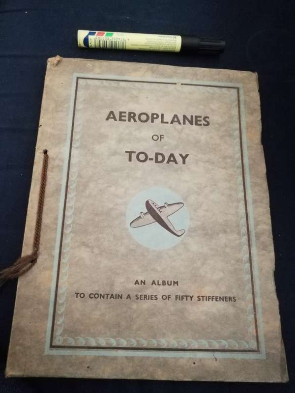AEROPLANES OF TO-DAY AN ALBUM TO CONTAIN A SERIES OF FIFTY STIFFENERS United Tobacco cards