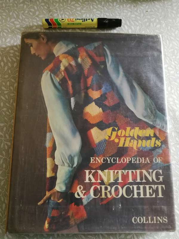 GOLDEN HANDS ENCYCLOPEDIA OF KNITTING & CROCHET