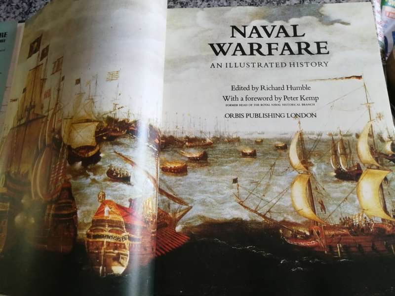 NAVAL WARFARE AN ILLUSTRATED ED. RICHARD HUMBLE  (Naval History from Ancient times to the Falklands