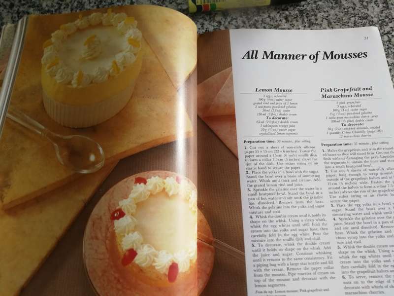 THE ENCYCLOPEDIA OF DESSERTS EMMA CODRINGTON MICHAEL RAFFAEL ( puddings )