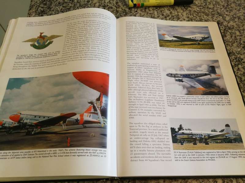 SQUADRONS OF THE SOUTH AFRICAN AIR FORCE and their AIRCRAFT 1920-2005 STEVEN McLEAN ( SAAF )