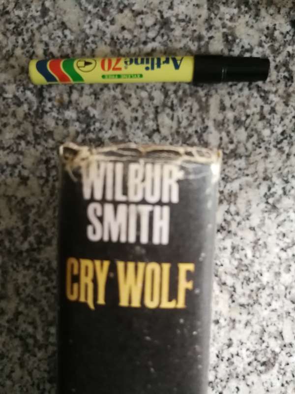 WILBUR SMITH CRY WOLF HEINEMAN 1976 First Edition