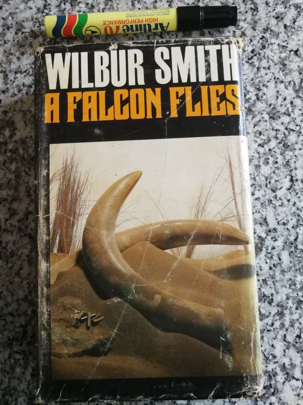 WILBUR SMITH A FALCON FLIES HEINEMAN 1980 Reprint  Edition