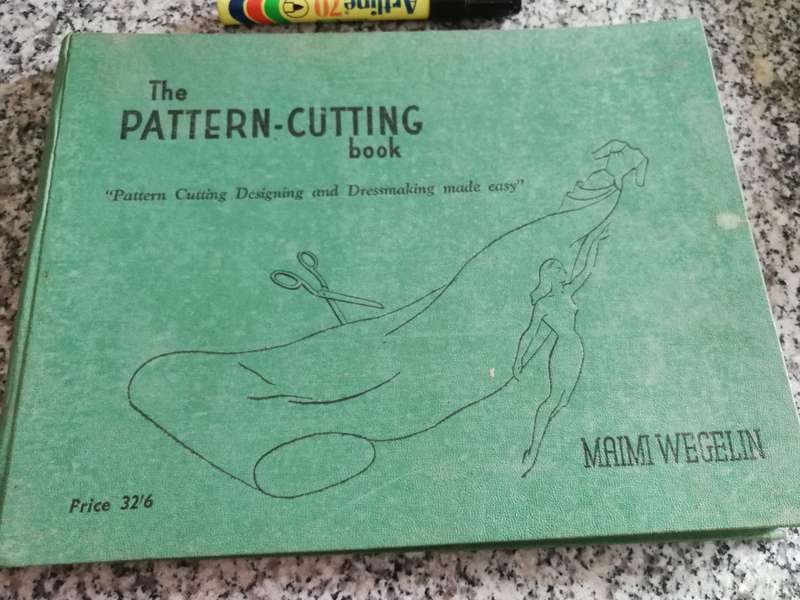 THE PATTERN CUTTING BOOK Pattern Cutting Designing & Dressmaking made easy MAIMI WEGELIN patterns