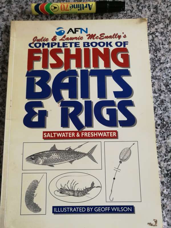 COMPLETE BOOK OF FISHING BAITS & RIGS SALTWATER & FRESHWATER JULIE & LAWRIE McENALLY
