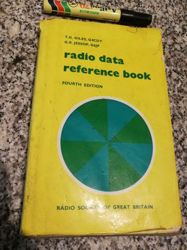 RADIO DATA REFERENCE BOOK T G GILES G R JESSOP ( Electronics electrical  radio )