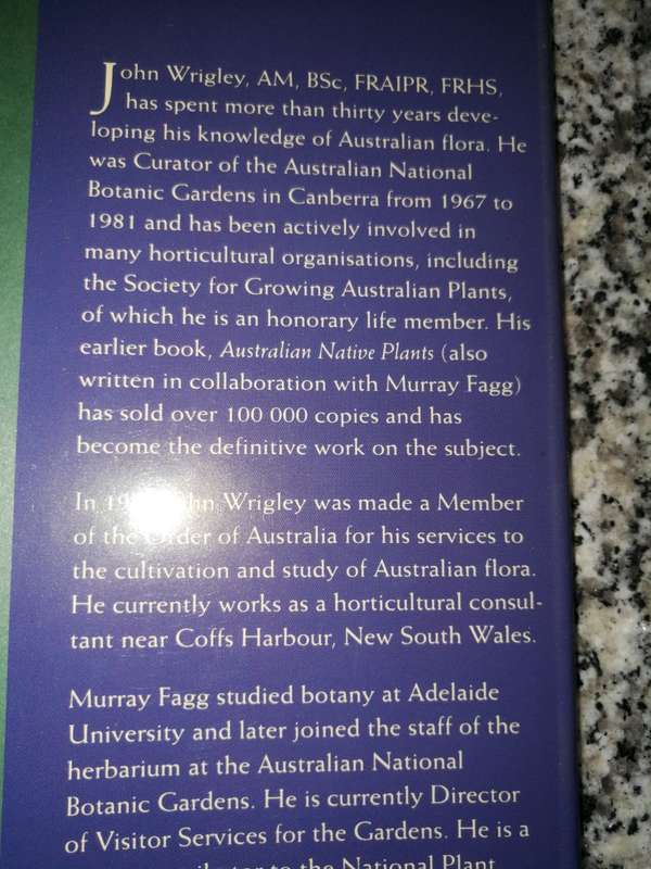 BOTTLEBRUSHES PAPERBARKS & TEA TREES  and other  LEPTOSPERMUM ALLIANCE JOHN W WRIGLEY MURRAY FAGG