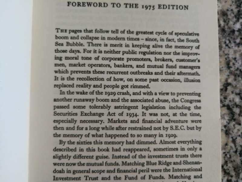 THE GREAT CRASH 1929 JOHN KENNETH GALBRAITH The Classic Study of that disaster ( economics )