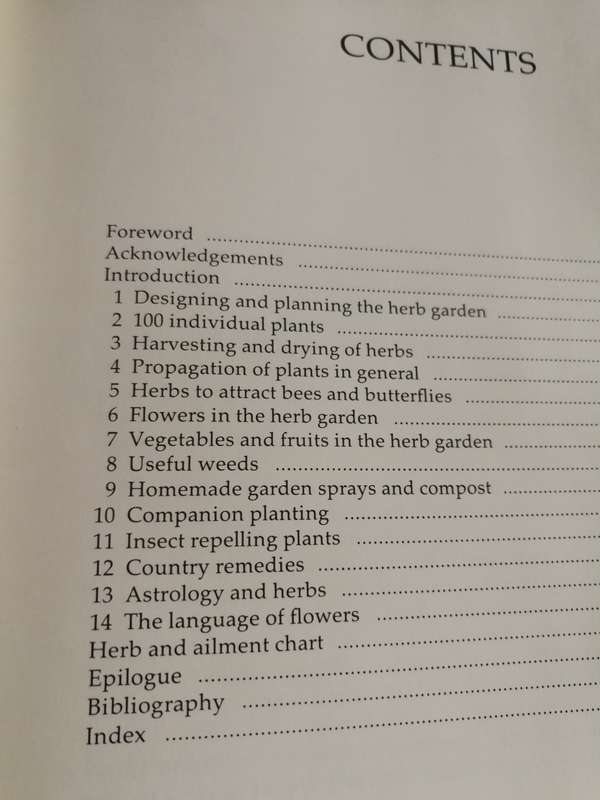 GROWING HERBS WITH MARGARET ROBERTS Guide to Growing Herbs in S AFRICA including  many & varied uses