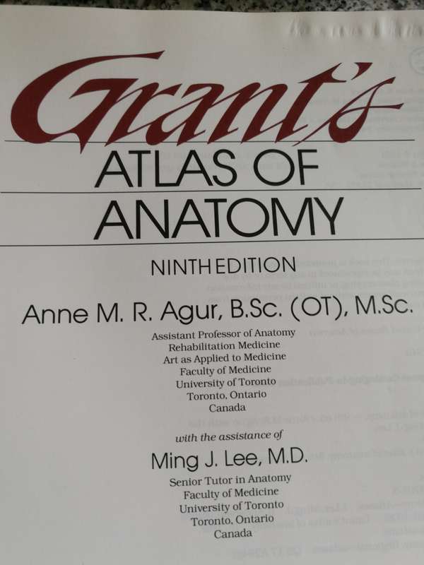 ATLAS OF ANATOMY NINETH EDITION ANNE M R AGUR ( human body dissecting reference )