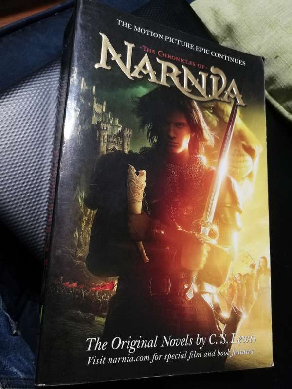 THE CHRONICLES OF NARNIA C S LEWIS ( All Seven Chronicles in one Book ) Softcover