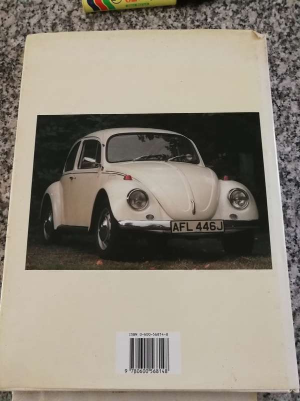 THE VW BEETLE A CELEBRATION OF THE VW BUG CHRISTY CAMPBELL ( Volkswagen )