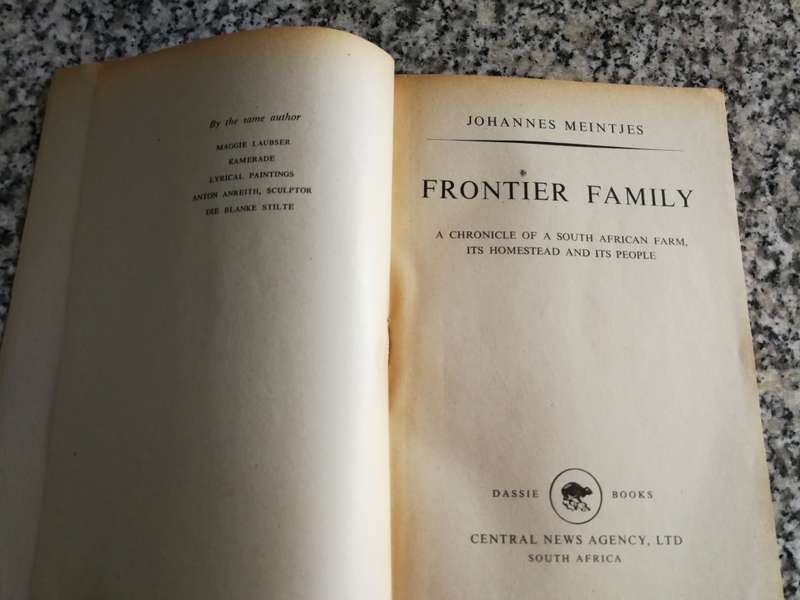 FRONTIER FAMILY by JOHANNES MEINTJIES A DASSIE BOOK