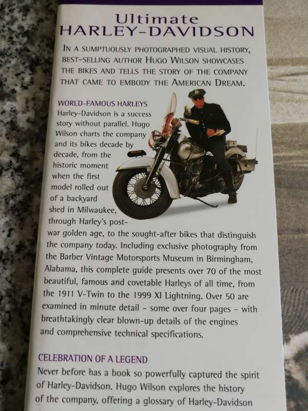 ULTIMATE HARLEY DAVIDSON  HUGO WILSON A DK Book A visual history from 1920  (  Motorcycles bikes
