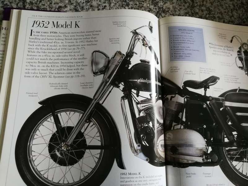 ULTIMATE HARLEY DAVIDSON  HUGO WILSON A DK Book A visual history from 1920  (  Motorcycles bikes
