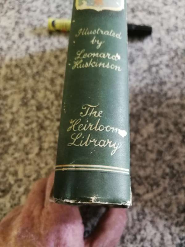 TOM BROWNS SCHOOLDAYS THOMAS HUGHES The Heirloom Library