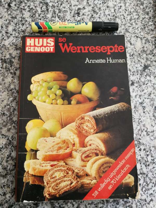 HUISGENOOT WENRESEPTE Boeke 1 tot 4 ( Vier Koekboeke Resete CARMEN NIEHAUS ANNETTE HUMAN )