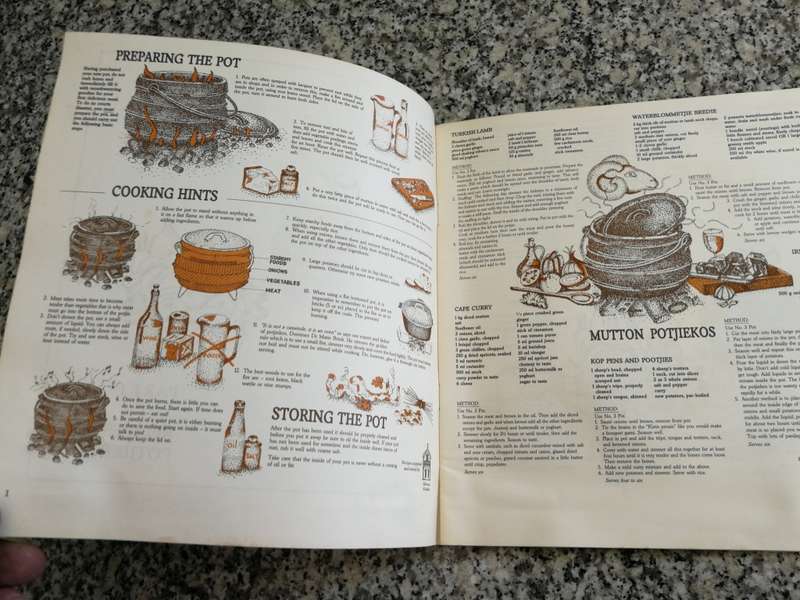2 BOOKS CALTEX RECIPE COLLECTION 200 Recipes PLUS CALTEX POTJIEKOS and BRAAI BOOK