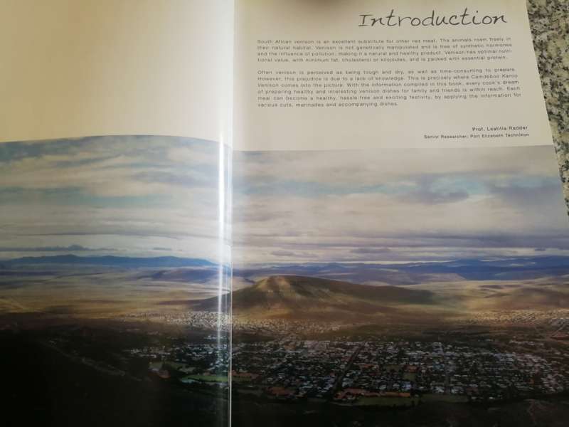 KAROO VENISON LYNNE MINNAAR A REYNOLDS A NEETHLING Cookbook incl. Biltong and Sausage ( English )
