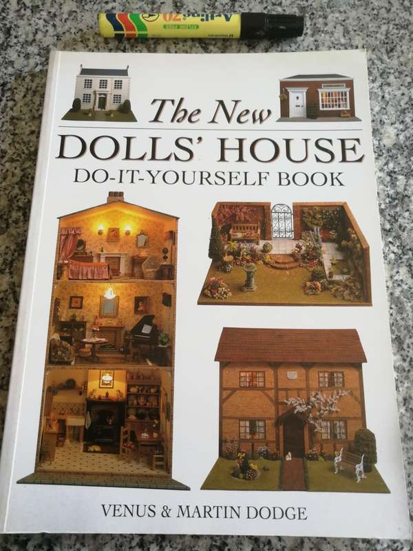 THE NEW DOLLS HOUSE DO IT YOURSELF IN 1/12 and 1/16 SCALE VENUS & MARTIN DODGE  woodworking