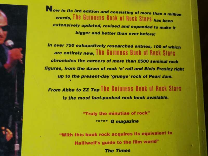 THE GUINNESS BOOK OF ROCK STARS DAFYDD REES  & LUKE CRAMPTON Third Edition  Reference
