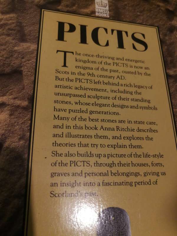 PICTS An Introduction to the life of the PICTS and Carved STONES Scotland ANNA RITCHIE