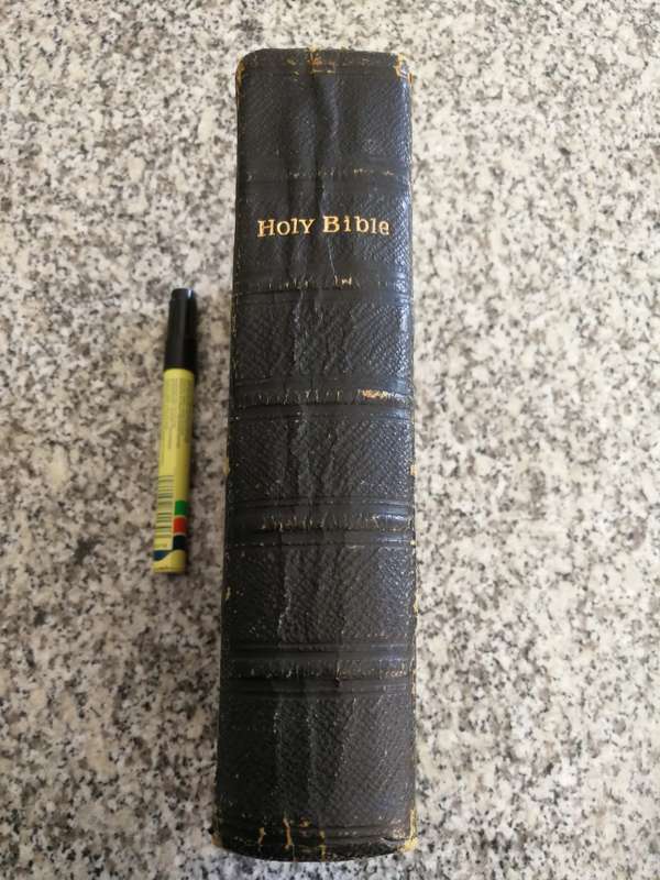 THE HOLY BIBLE containing OLD and NEW TESTAMENTS APPOINTED TO BE READ IN CHURCHES 1898