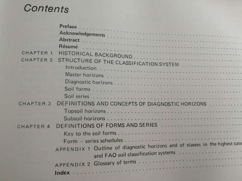 SOIL CLASSIFICATION A Binomial System for South Africa C N MACVICAR R F LOXTON J M de VILLIERS  1988