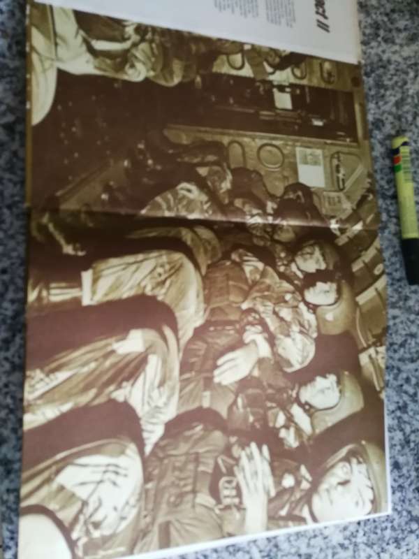 CONTACT II PAUL L MOORCRAFT Struggle for Peace ( Rhodesia at war )