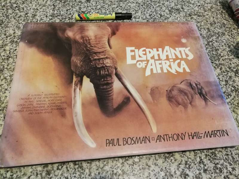 ELEPHANTS OF AFRICA PAUL BOSMAN ANTHONY HALL MARTIN