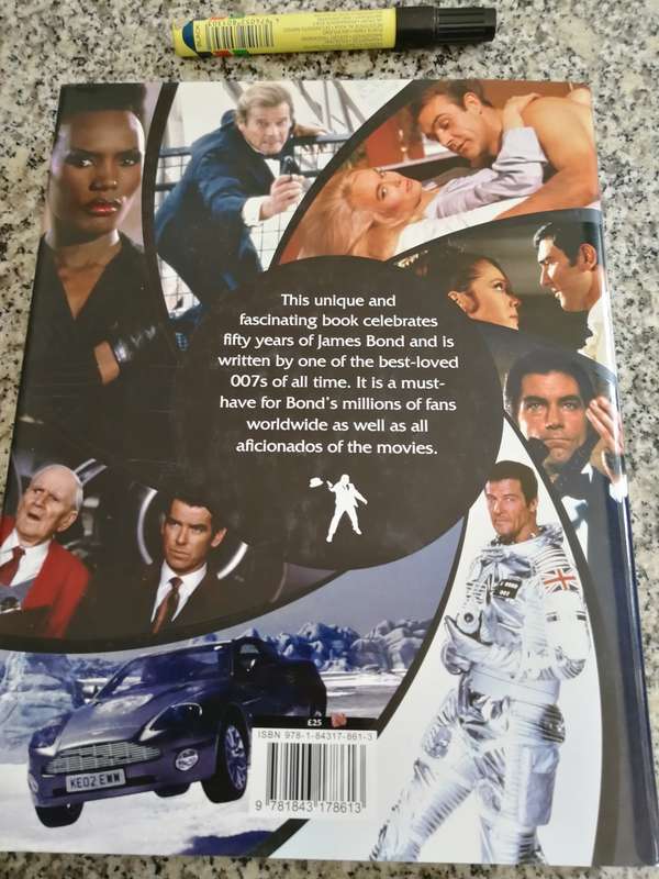 BOND ON BOND The Ultimate Book of 50 years of BOND MOVIES ROGER MOORE ( James Bond 007  )