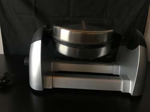 DEMO model Belgian Waffle Maker (Please read description)