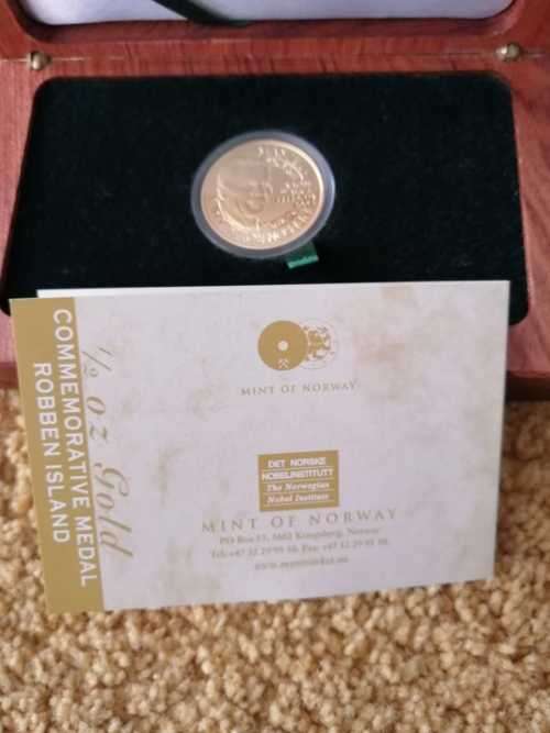**Nelson Mandela Robben Island 1/2 ounce SOLID GOLD